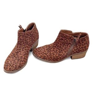 Cute leopard booties only worn a couple of times women’s‎ 7